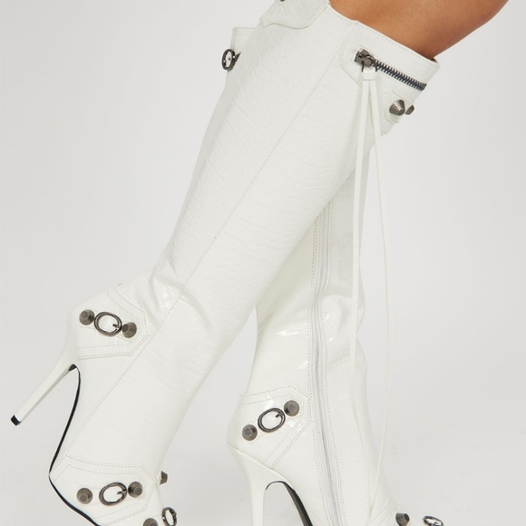 White, knee-high stiletto Boots - Picture 5 of 5